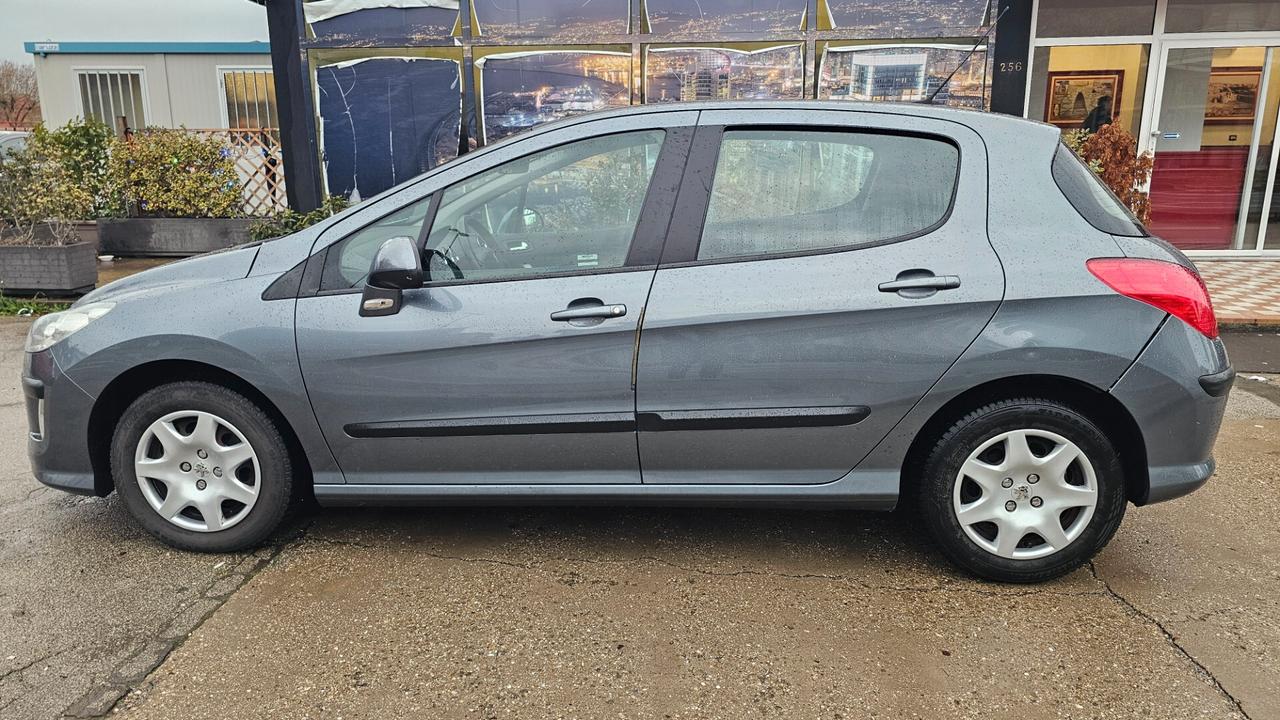 Peugeot 308 1.6 HDi 90CV 5p. Tecno