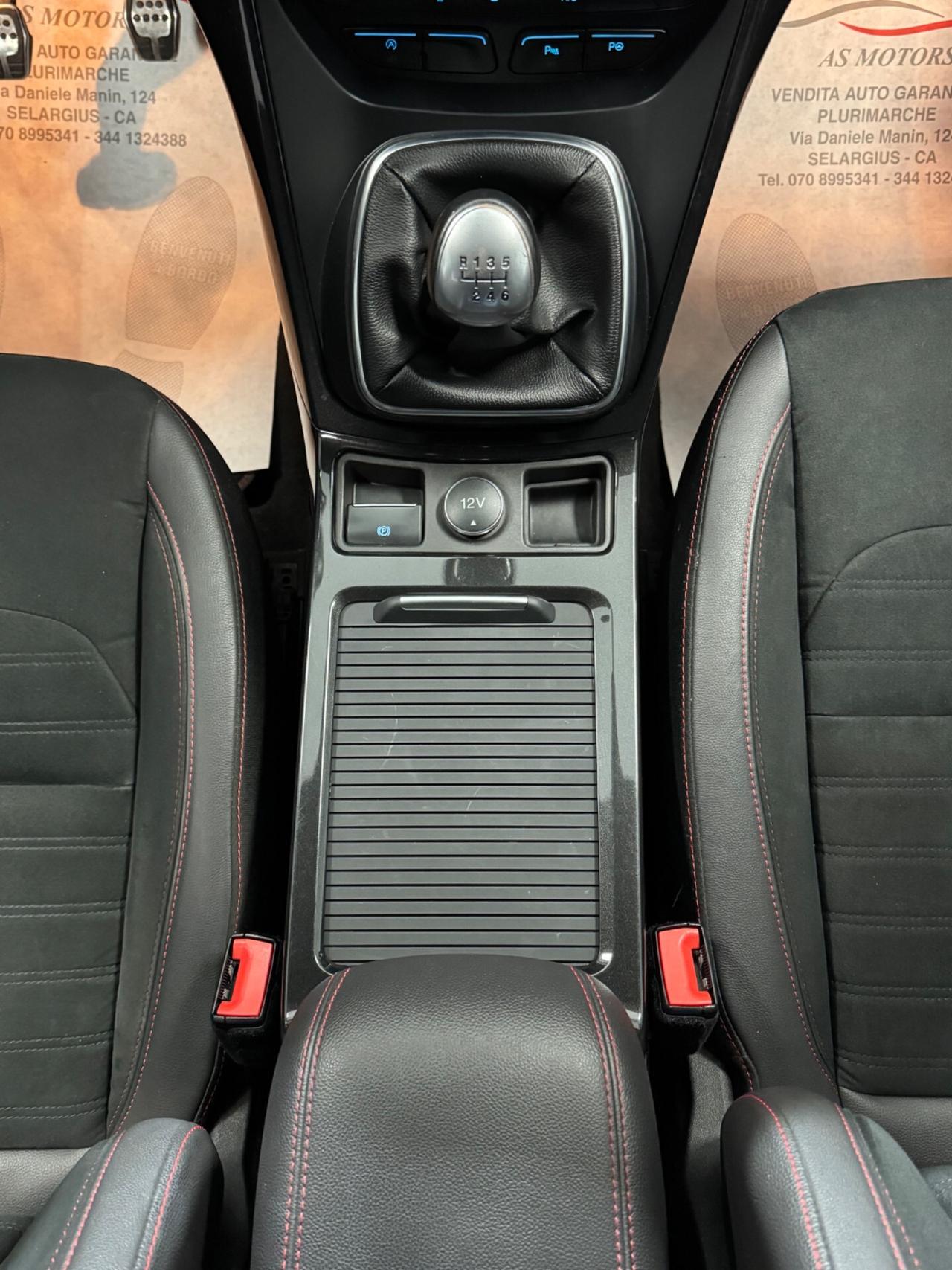 Ford Kuga 1.5 TDCI 120 CV S&S 2WD ST-Line