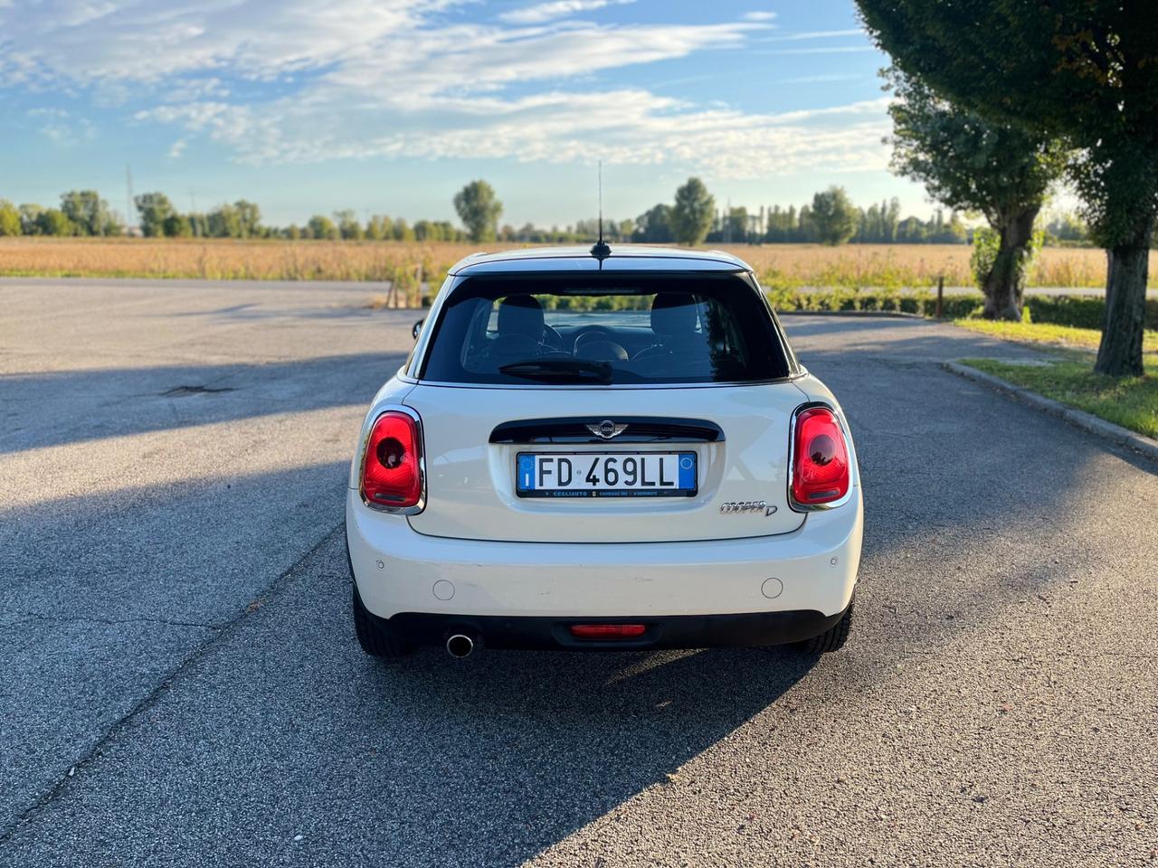 Mini 1.5 Cooper D 5 porte