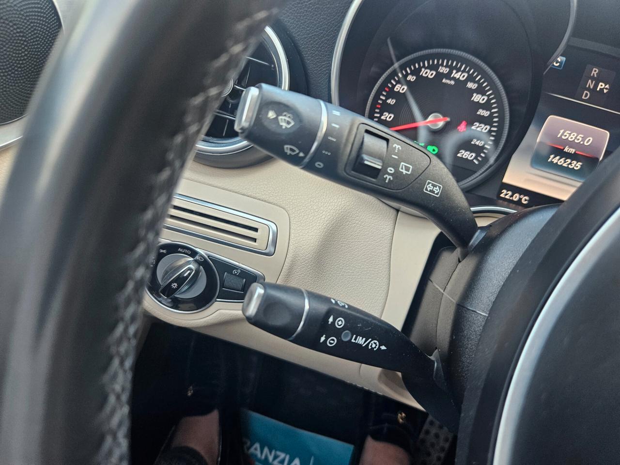 Mercedes-benz C 220d. Auto PAK AMG EURO6B AUTOMATICO