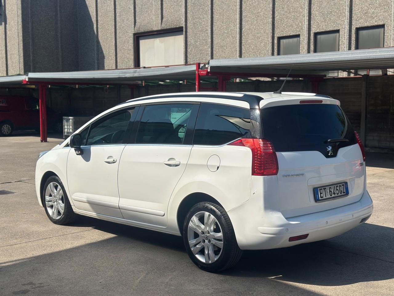 Peugeot 5008 2.0 HDi 163CV aut. Allure