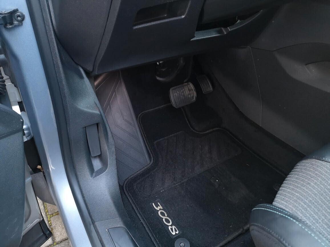 Peugeot 3008 BlueHDi 130 S&S EAT8 Allure Pack AUTOMATIC