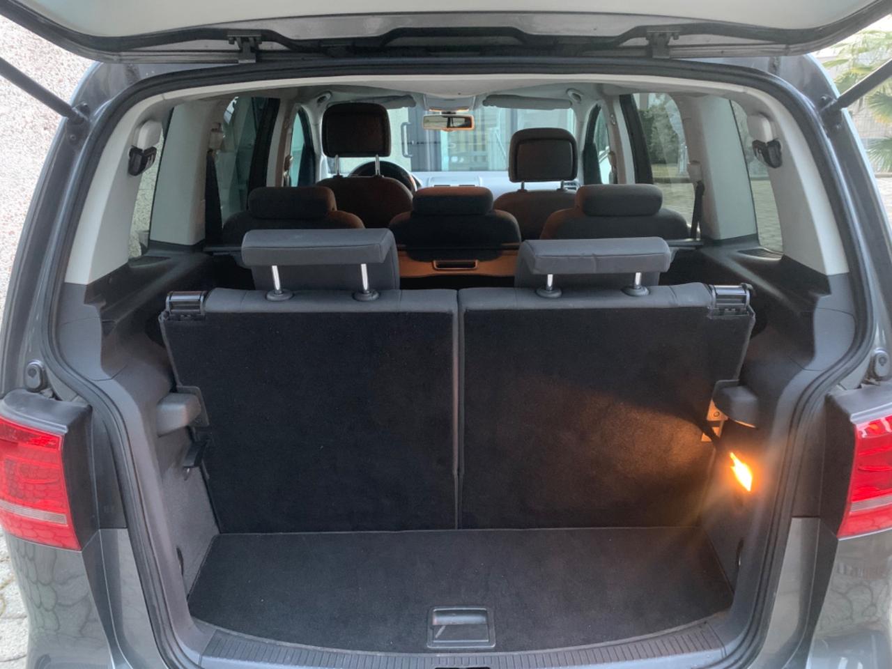 Volkswagen Touran 1.6 TDI Comfortline NEOPATENTATI