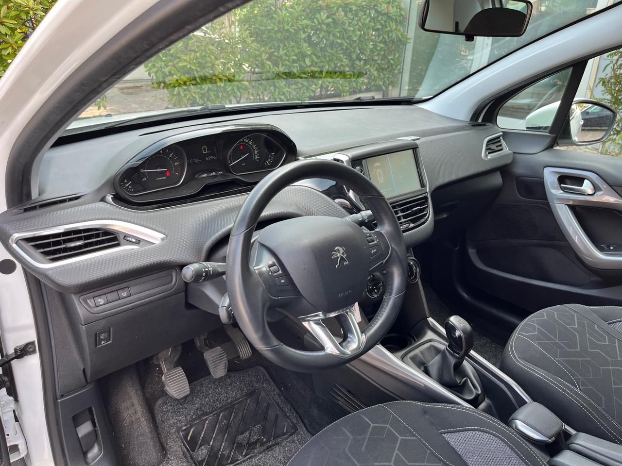Peugeot 2008 1.2 82 CV S&S Allure
