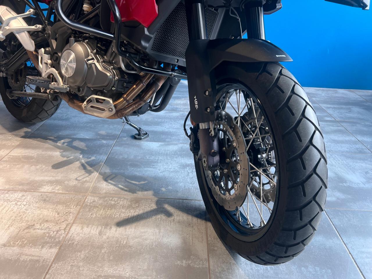 Benelli TRK 502 X + ACCESSORI