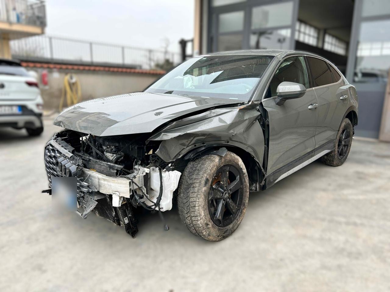 Audi Q3 SPB 2.0 TDI 190CV S-Tronic S-Line - 2019 Incidentata
