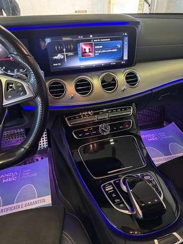 Mercedes-Benz E 220 Premium+LedColorati+Pelle+Tagliandi certificati