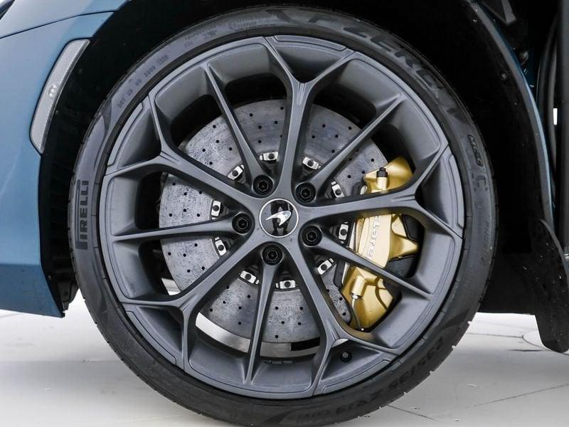 McLaren Artura Artura