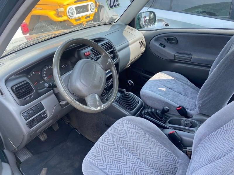 Suzuki Vitara/Sidekick VITARA