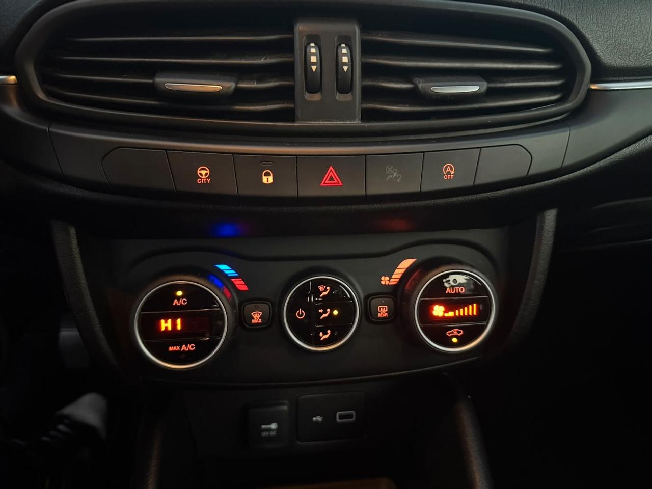 Fiat Tipo 1.6 Mjt S&S 5 porte Lounge
