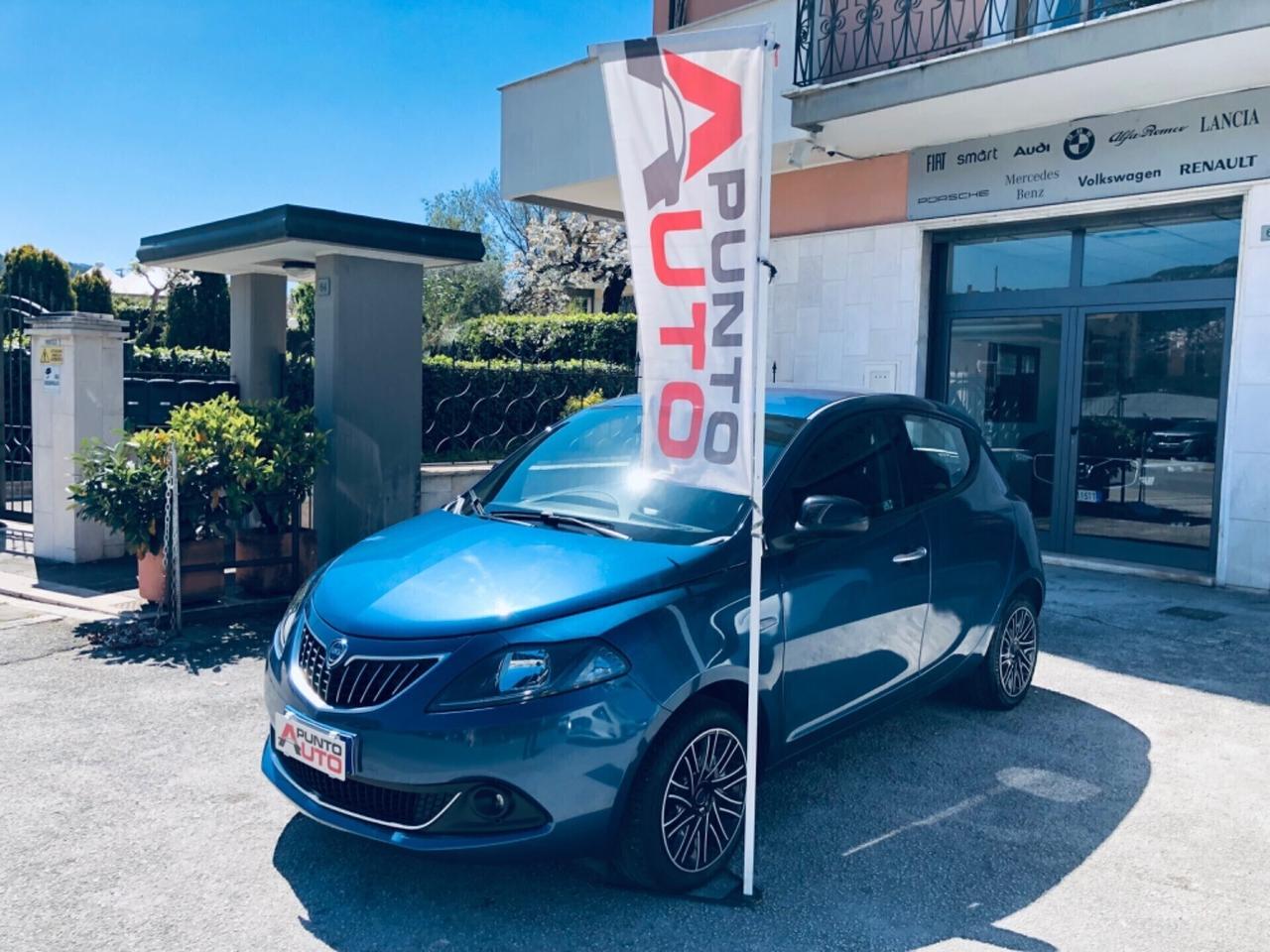 Lancia Ypsilon 1.0 5 porte S&S Hybrid Gold CARPLAY