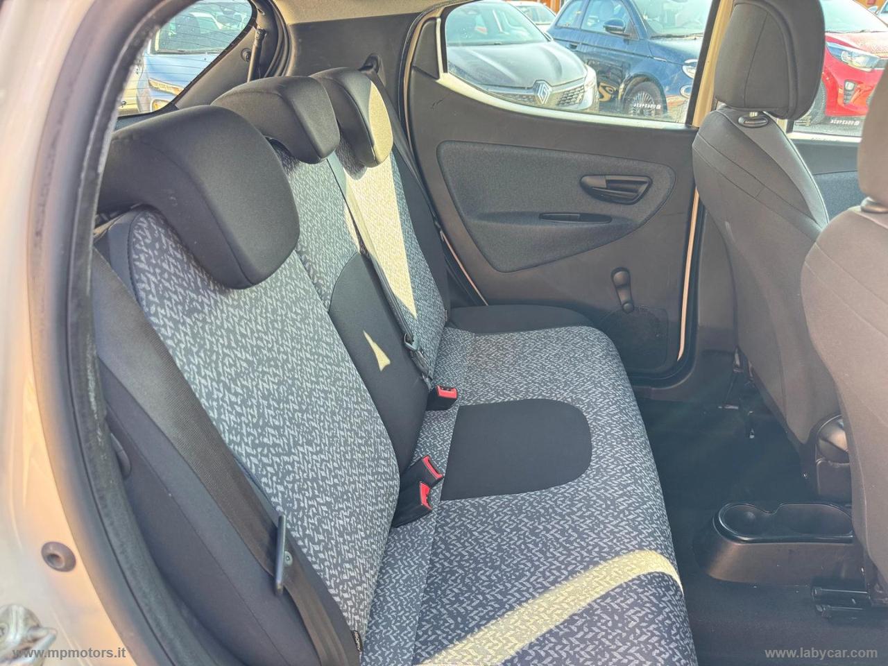 LANCIA YPSILON ELEFANTINO BLU 1.2 69CV 5P.