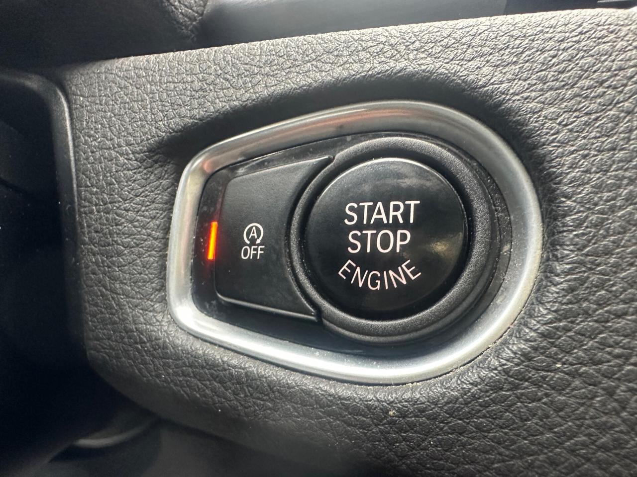 BMW 216 D AUTOM/PELLE/NAVIGATORE/LED