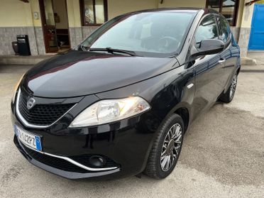 Lancia y 0.9 twinair benz.-cambio automatico-full-2016
