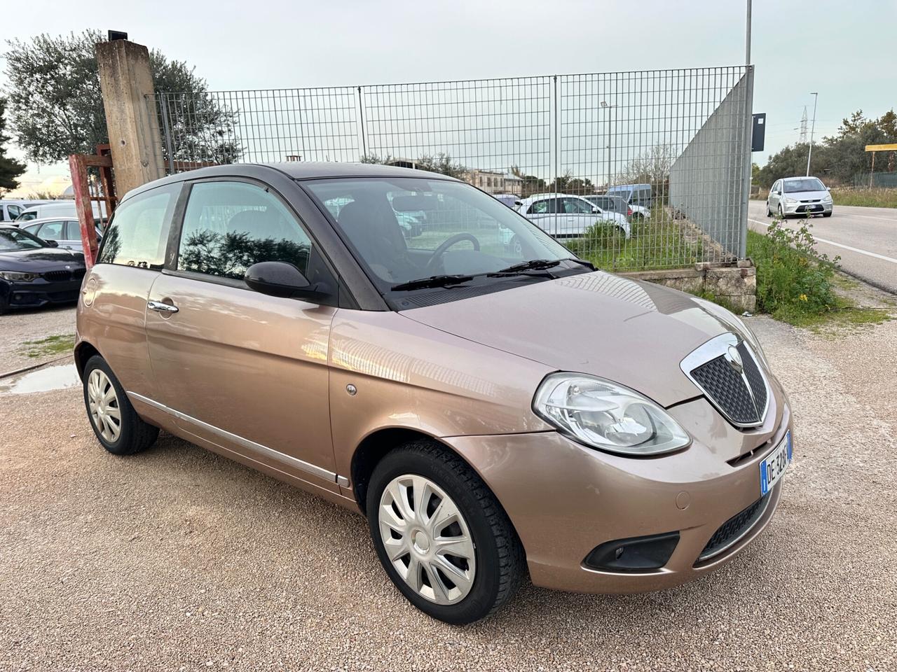 Lancia Ypsilon 1.3 MJT 75 CV Oro Bianco-2007