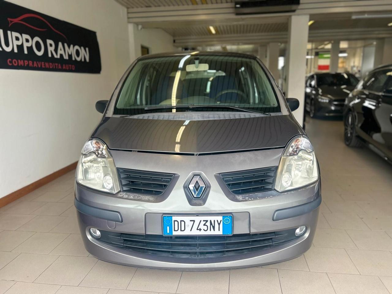 Renault Modus 1.2 16V Luxe Privilage