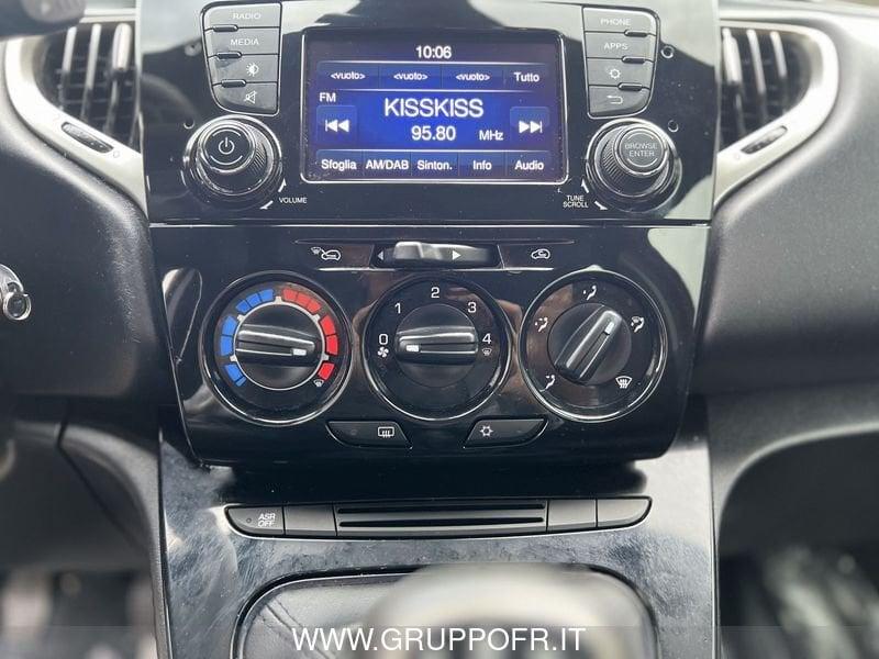 Lancia Ypsilon 1.0 FireFly 5 porte S&S Hybrid Ecochic Gold