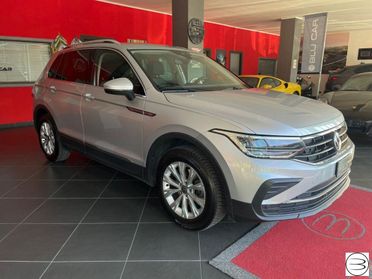 VOLKSWAGEN - Tiguan - 2.0 TDI DSG Style BMT
