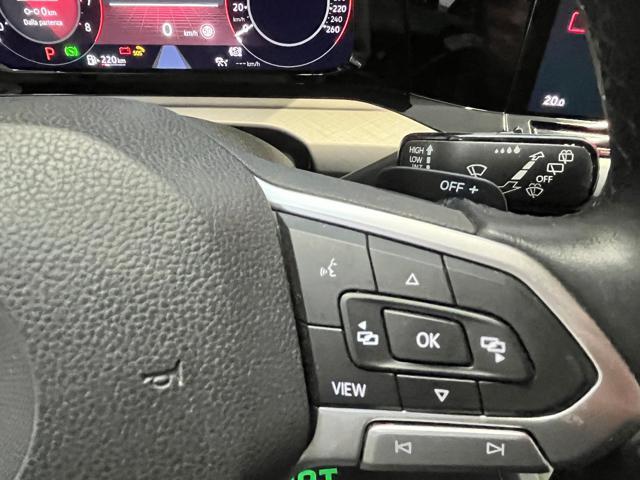 VOLKSWAGEN Golf 1.0 eTSI DSG AMBIENTE|ACC|PADDLES|NEOPAT.