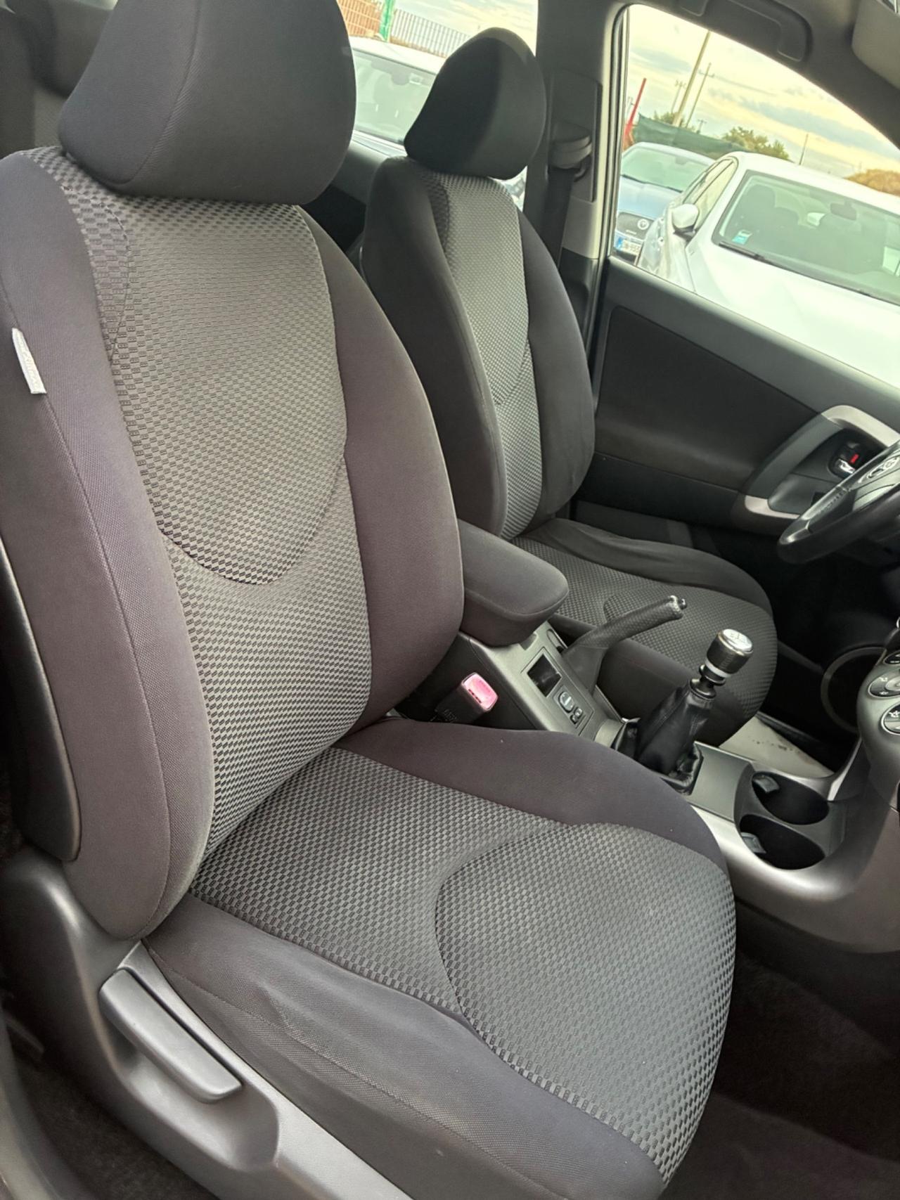 Toyota RAV 4 RAV4 2.2 D-4D 136 CV LUXURY (100 KW)