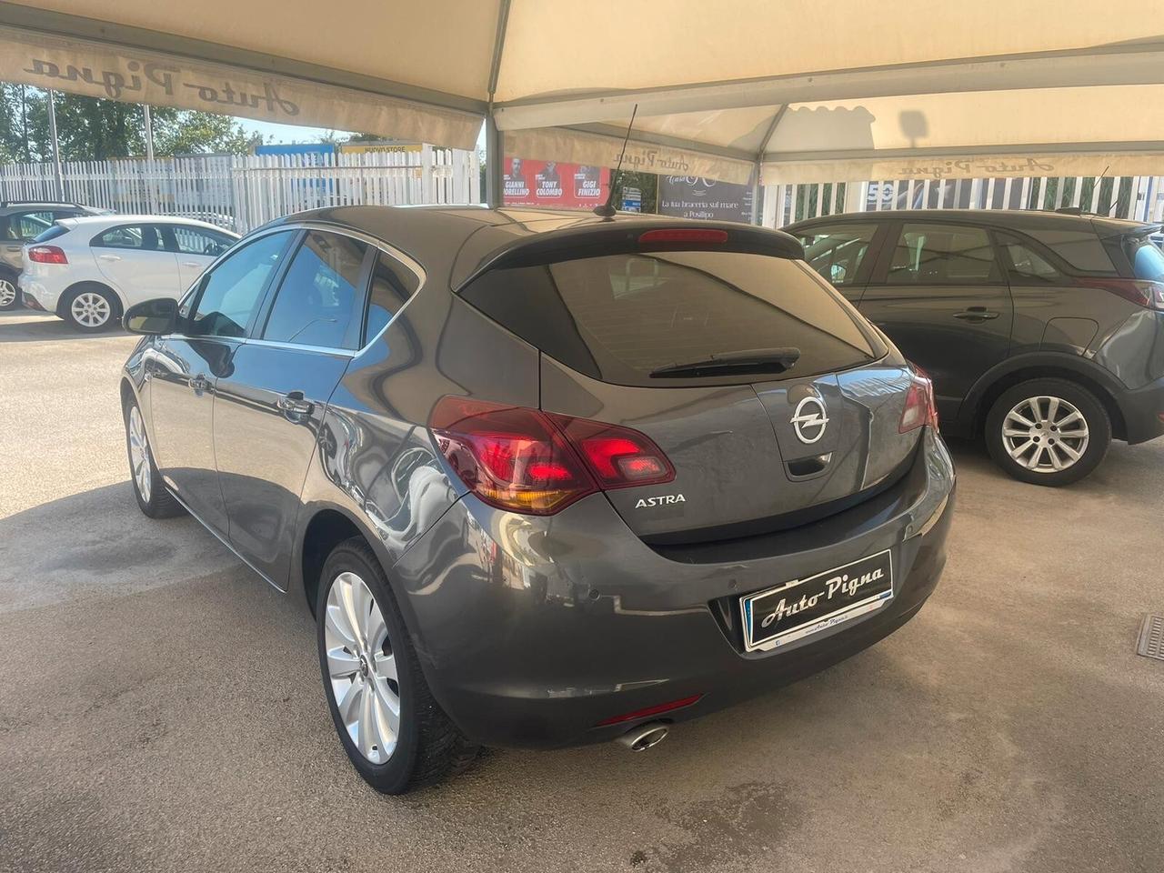 Opel Astra 1.4 Turbo 140CV 5 porte GPL Tech Cosmo