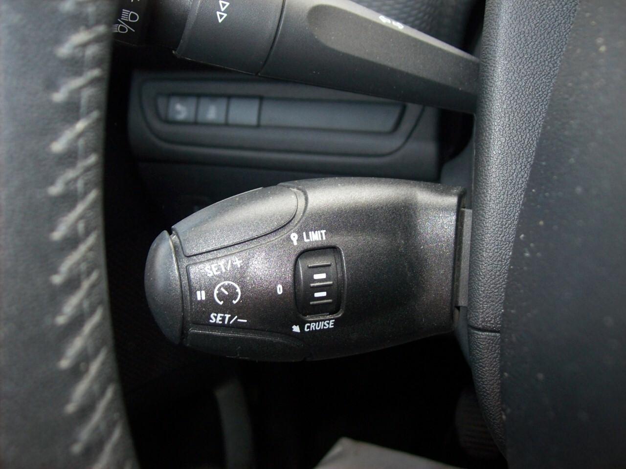 Peugeot 2008 1.2 PureTech 82CV Business