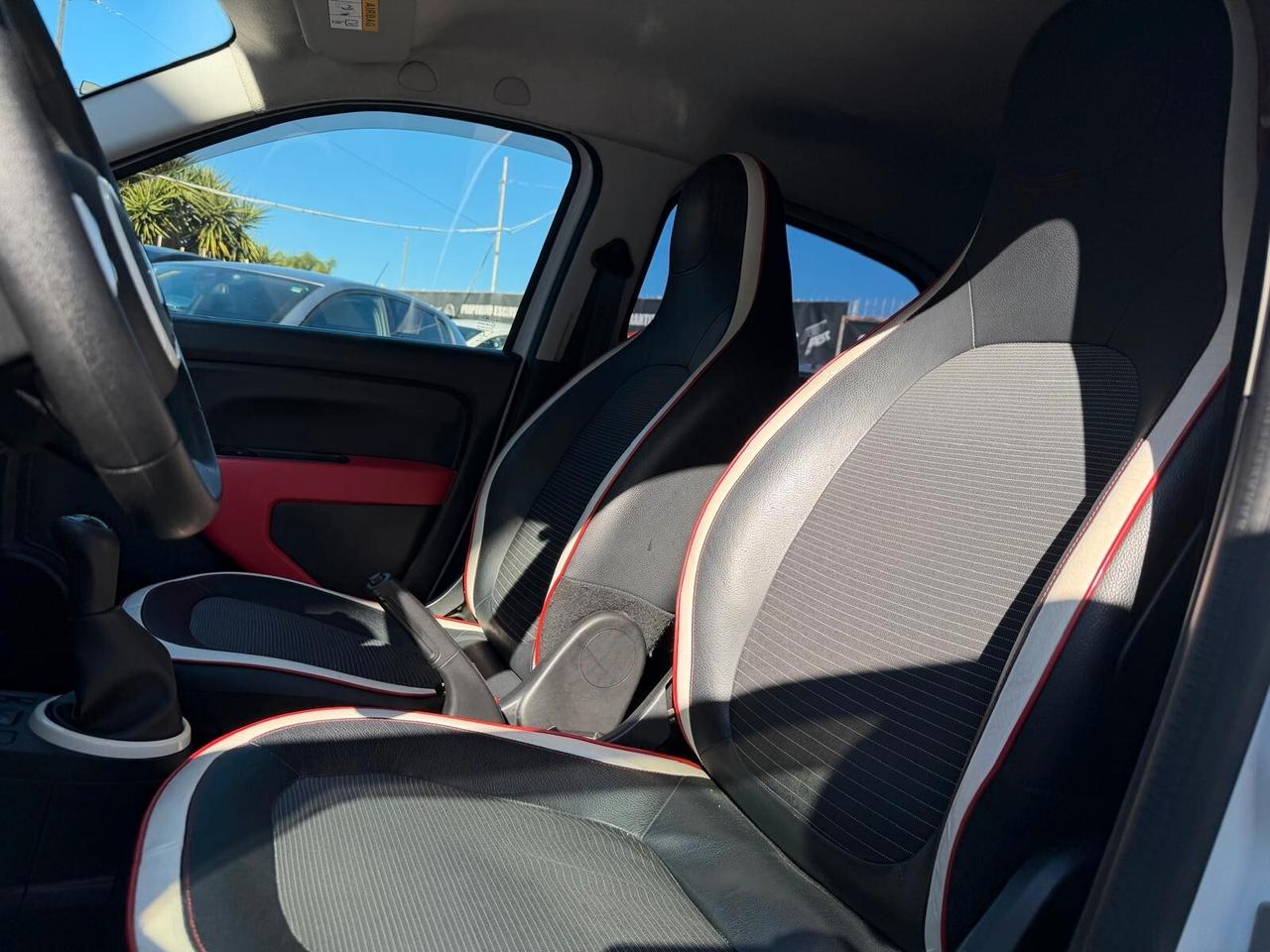 RENAULT TWINGO 2019 SCe Stop&Start La Parisienne 42000KM