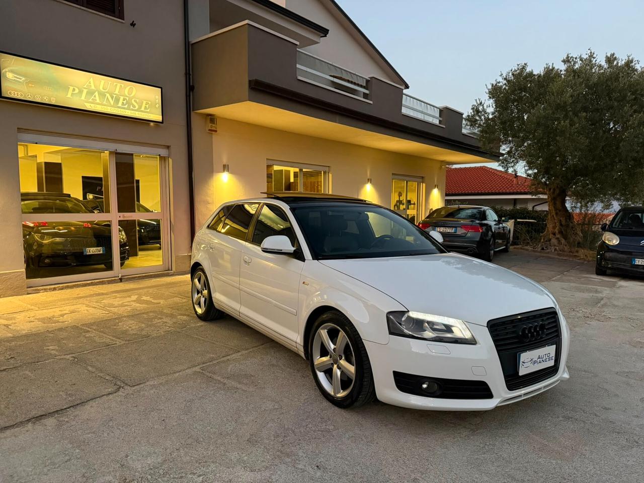 Audi A3 SPB 2.0Tdi 140Cv S-line Tetto