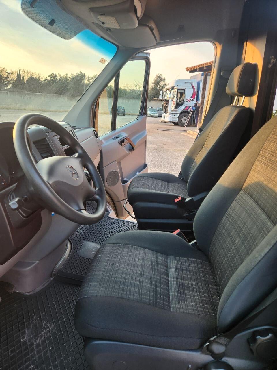 Mercedes-benz Sprinter 311 CDI Executive SOLO 130KM CON ATTREZZATURA