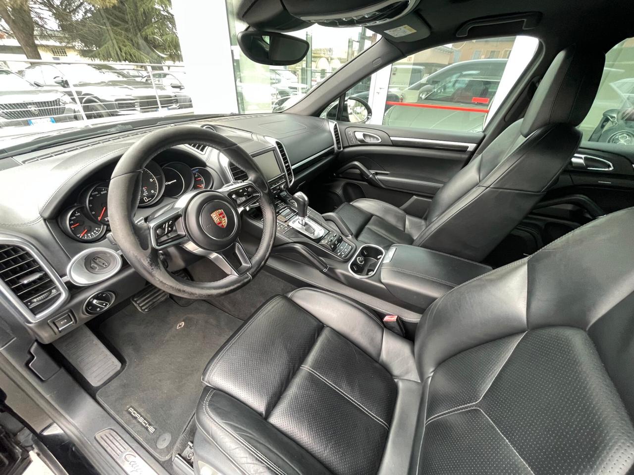 Porsche Cayenne 3.0 Diesel Platinum Edition