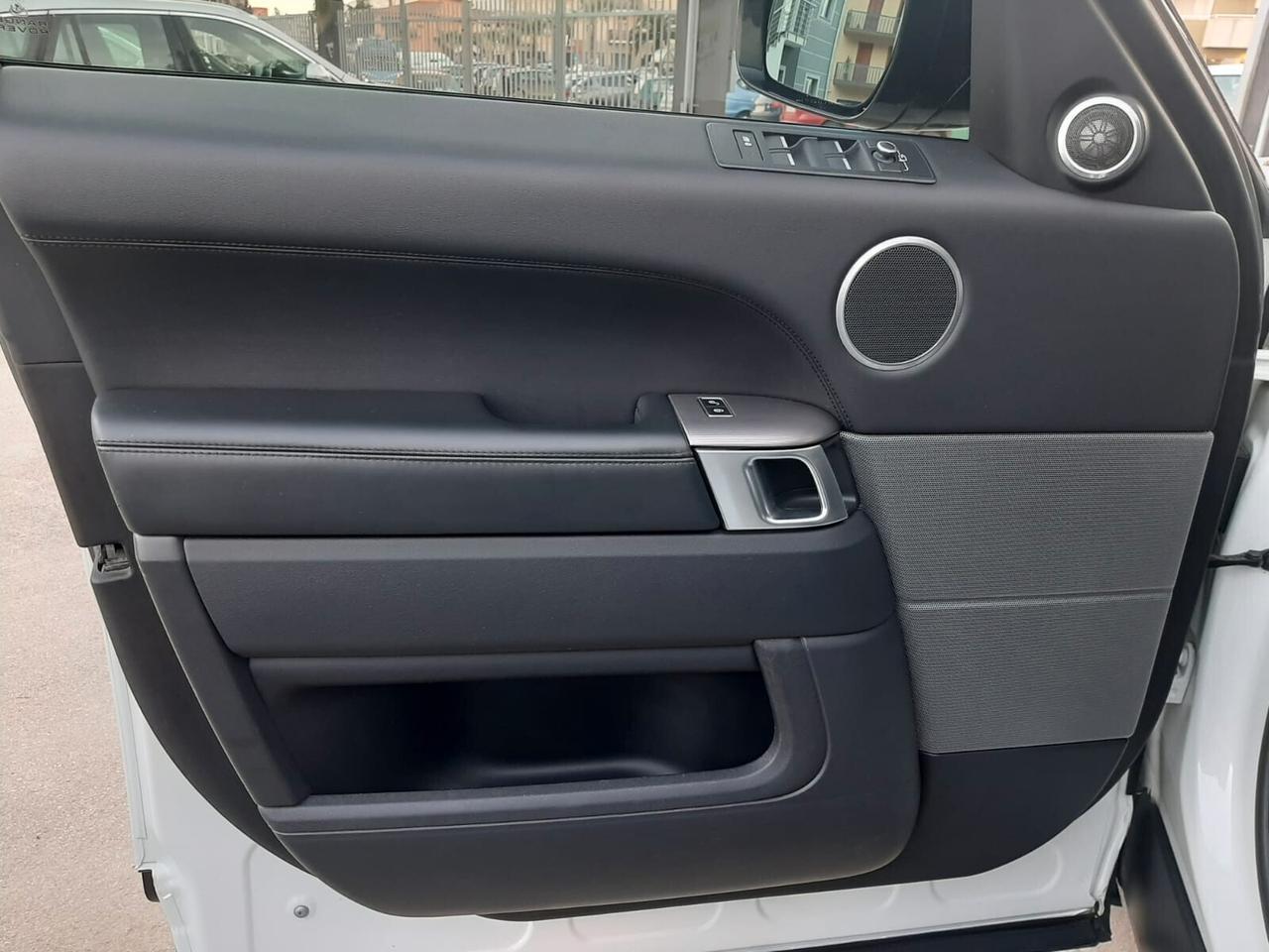Land Rover Range Sport 3.0 TDV6 HSE Dynamic