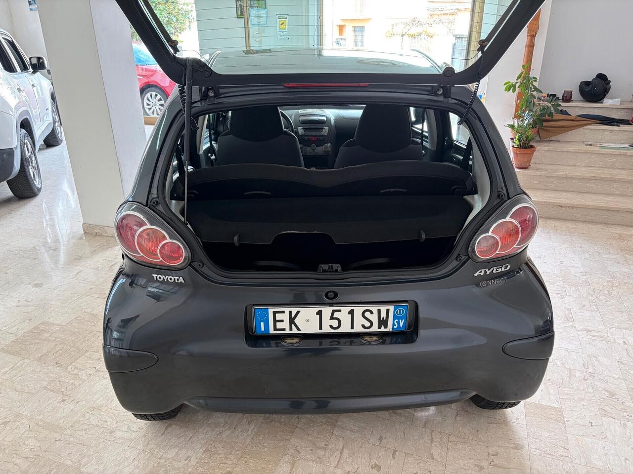 TOYOTA AYGO 1.0 68 CV 5 PORTE 80.000 KM