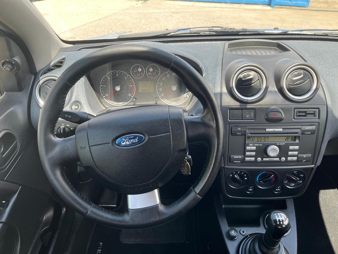 Ford fiesta 5 P-1.4 tdci- km 90000-2007