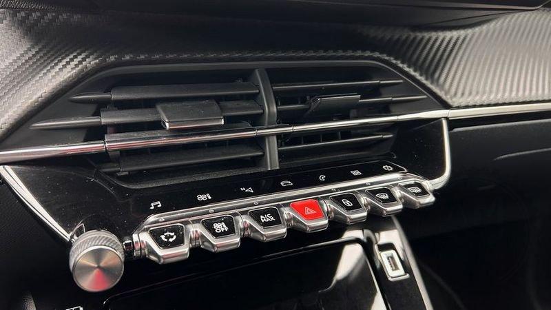 Peugeot 208 GT Line PureTech 100 S/S NAVI ACTIVE BLIND CORNER