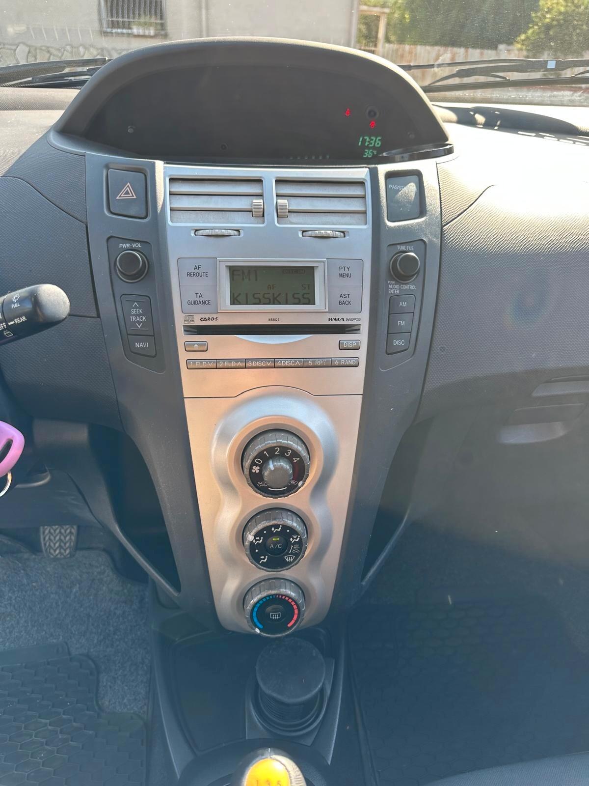 Toyota Yaris 1.3 5 porte Sol-10/2006