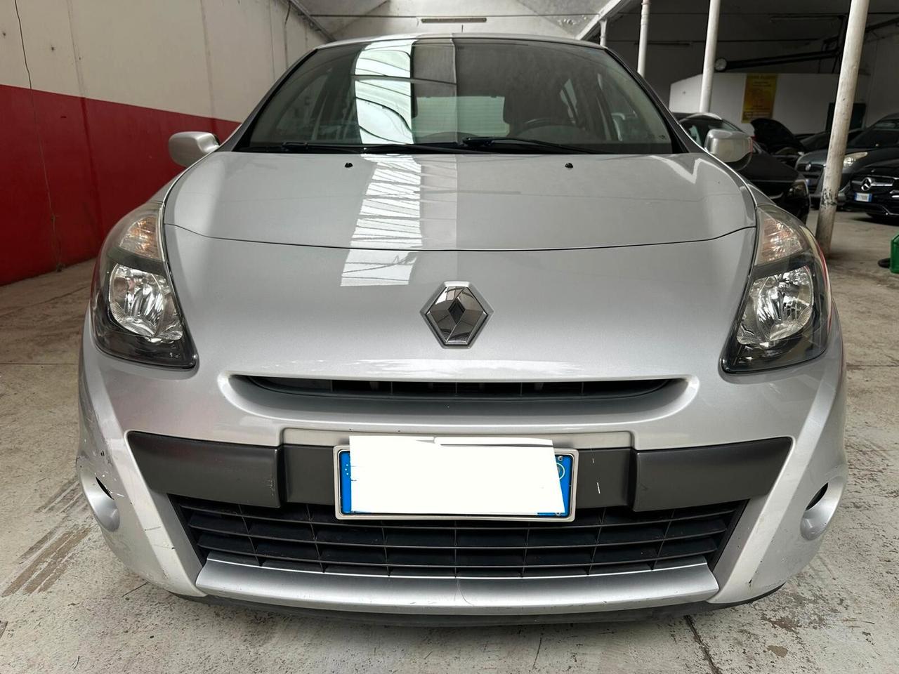 Renault Clio 1.2 16V 5 porte Dynamique