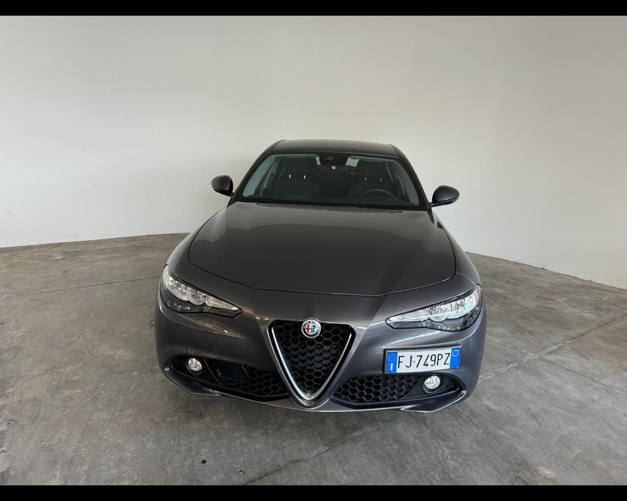 ALFA ROMEO Giulia (2016) - Giulia 2.2 Turbodiesel 180 CV AT8 Eco Busine