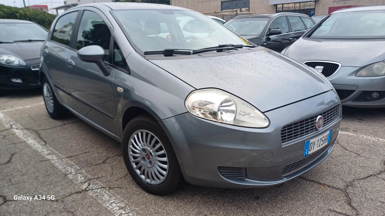 Fiat Grande Punto 1.3 MJT 75 CV 5 porte Dynamic