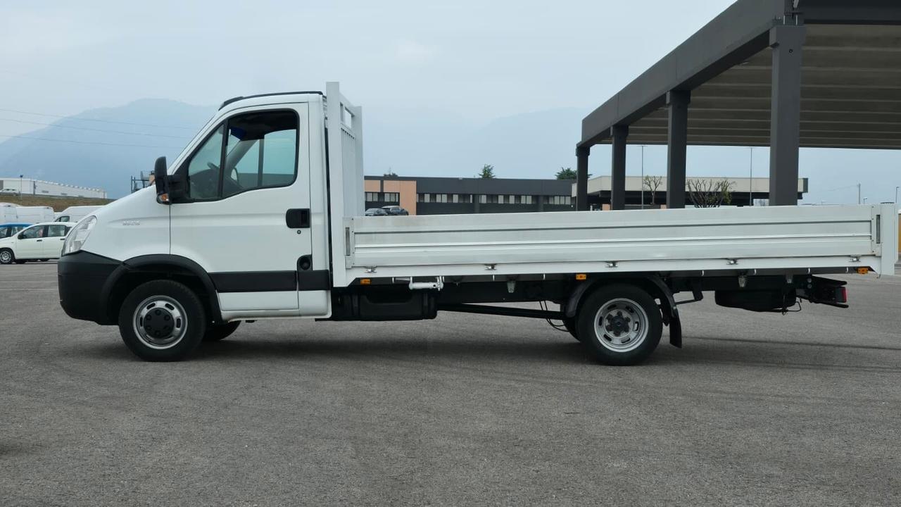 IvecoIVECO DAILY 35C15 cilindrata 3000 cc GEMELLATO CASSONE LUNGO MAGGIO 2011