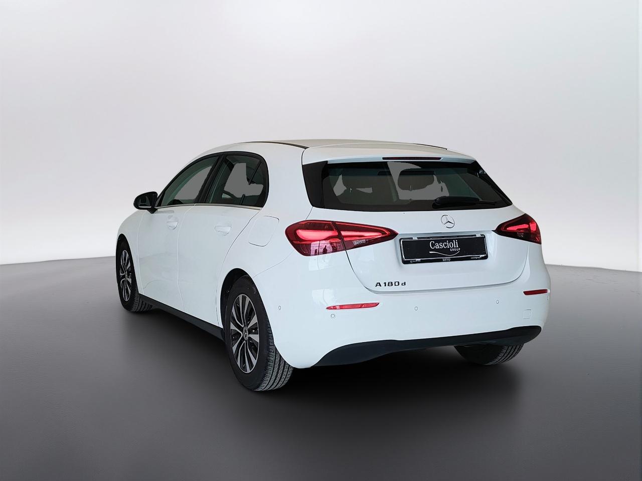 Mercedes-Benz Classe A - W177 2023 - A 180 d Advanced auto