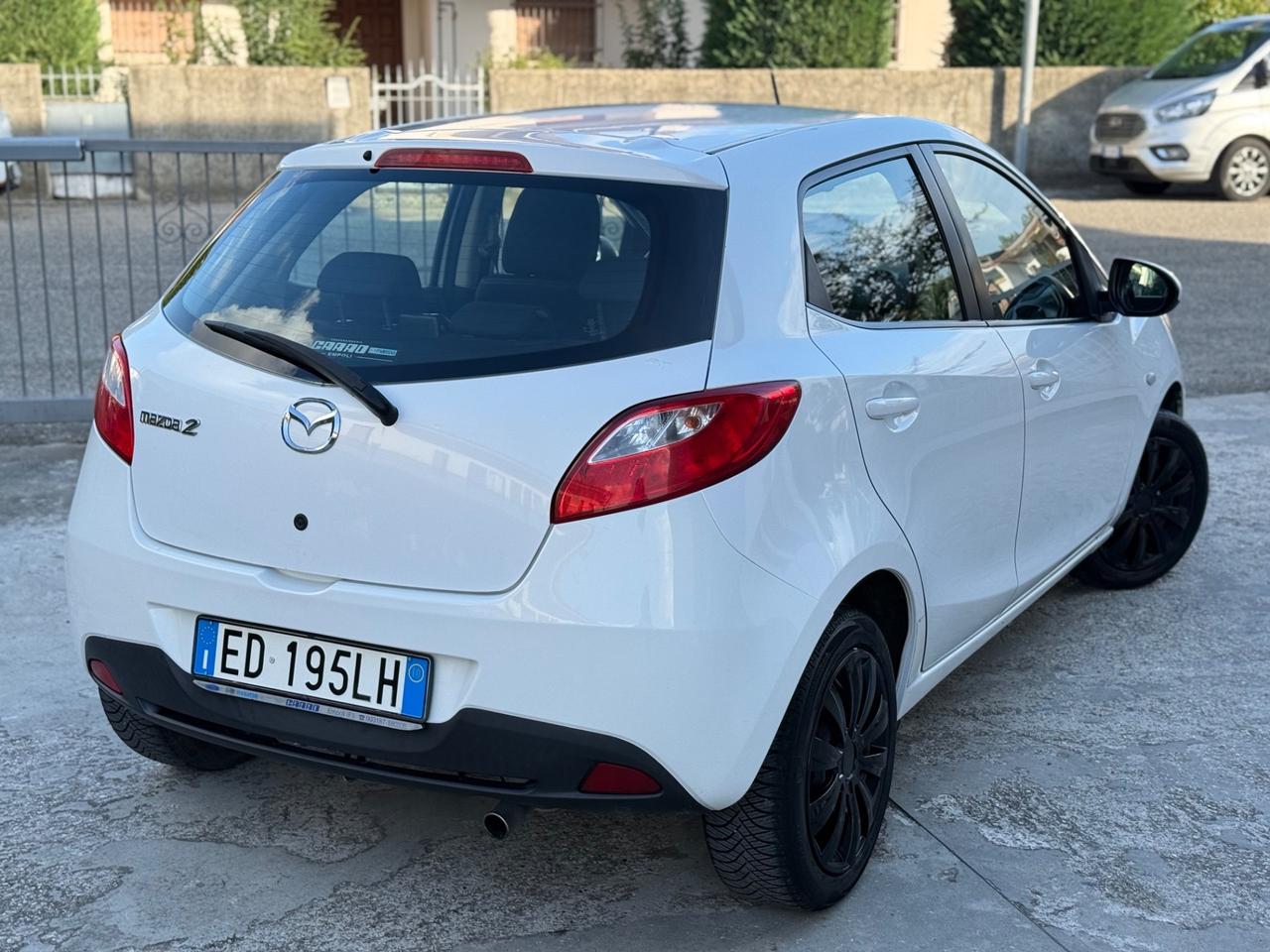 Mazda 2 1.3 Benzina 75CV 5p. 2010 Neopatentati