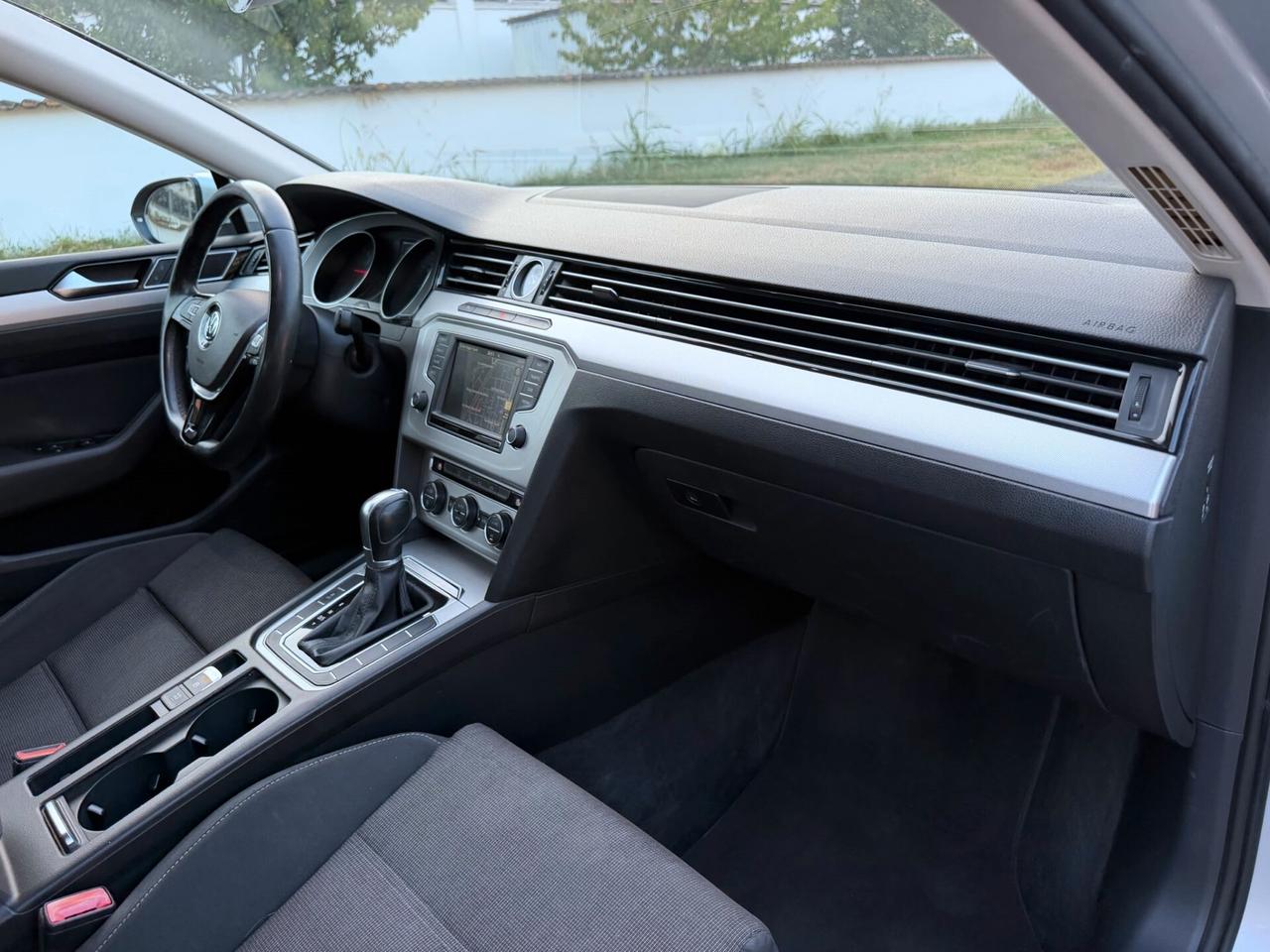 Volkswagen Passat 1.6 TDI DSG AUTOMATICO BlueMotion