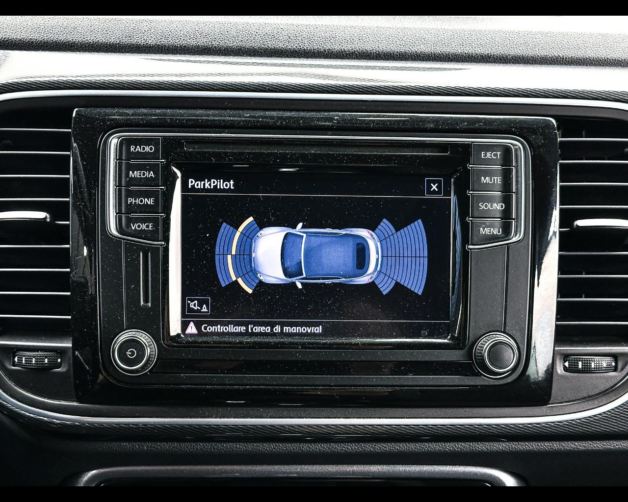 VOLKSWAGEN Maggiolino Cabrio 2.0 TDI DSG 150 CV R-LINE