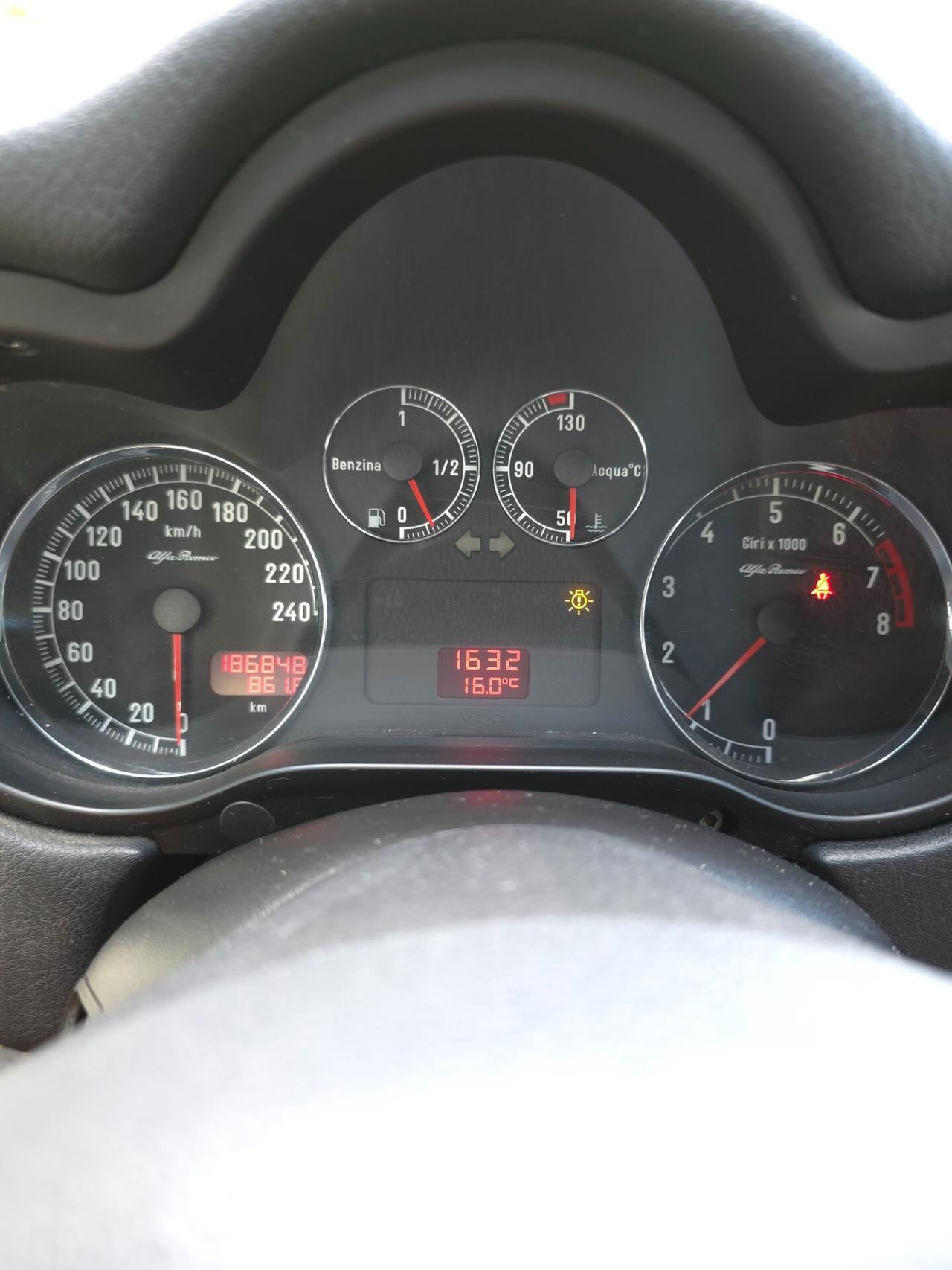 Alfa Romeo 147 1.6 16V TS (105) 5 porte Moving