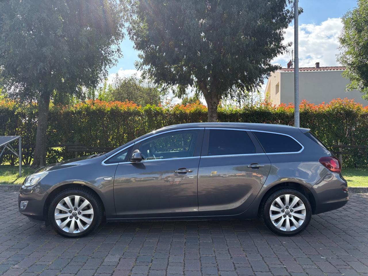 Opel Astra 1.7 CDTI 125CV Sports Tourer Cosmo