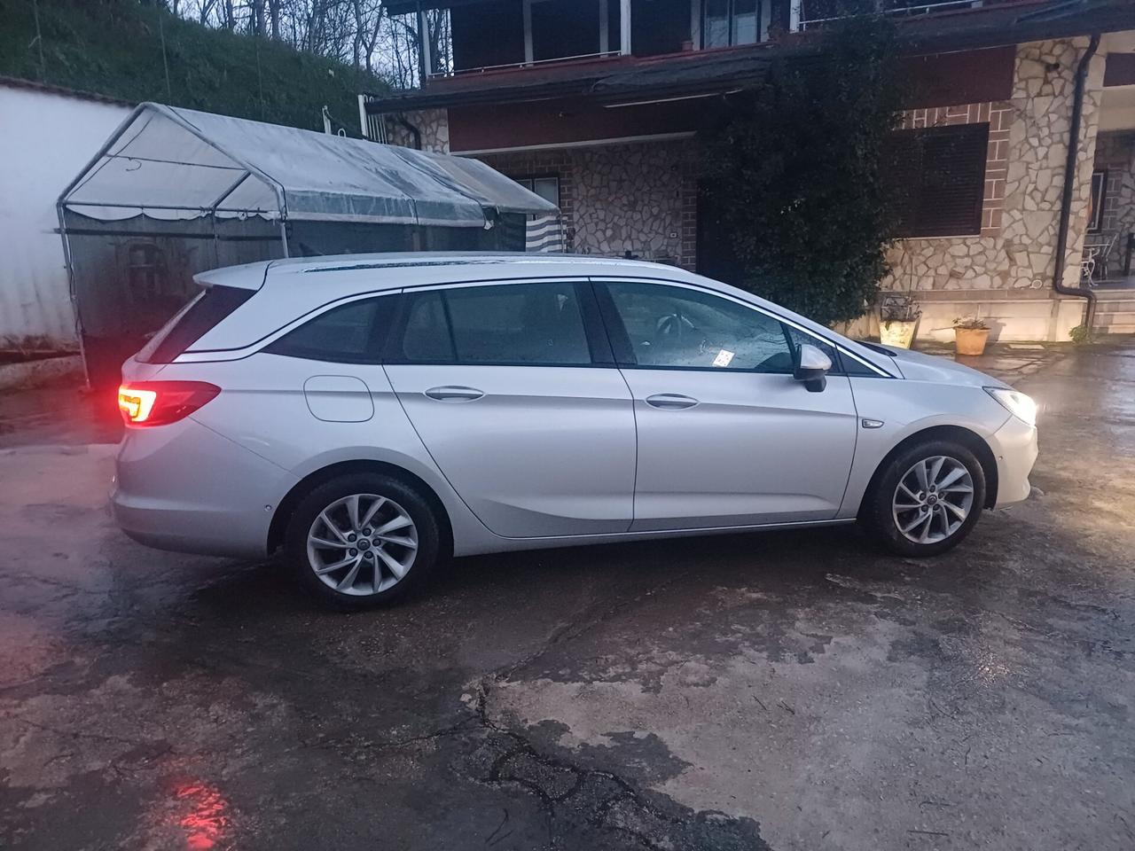 Opel Astra 1.5 CDTI 105 CV S&S Sports Tourer Business Elegance