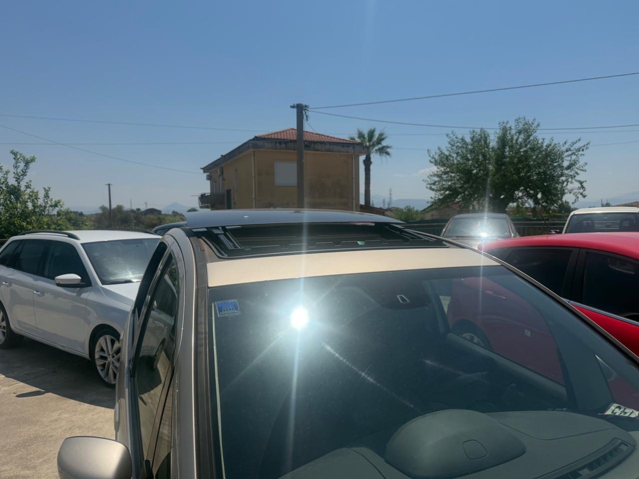 Lancia Ypsilon 1.4 16V Platino