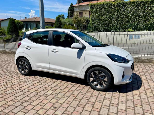 HYUNDAI i10 1.0 MPI AUTO Connectline - KM0