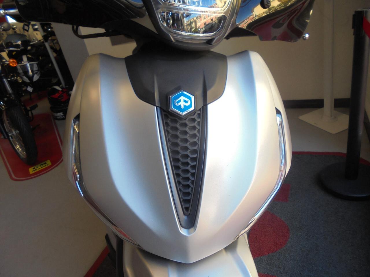 Piaggio Beverly 300 i.e. S ABS