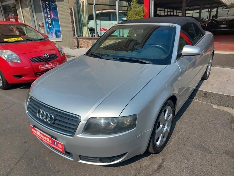 Audi A4 Cabriolet 2.5 V6 TDI cat
